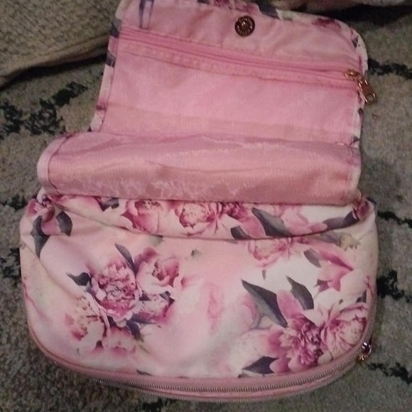 Sophia Joy Travel Makeup Bag - Picture 1 of 2